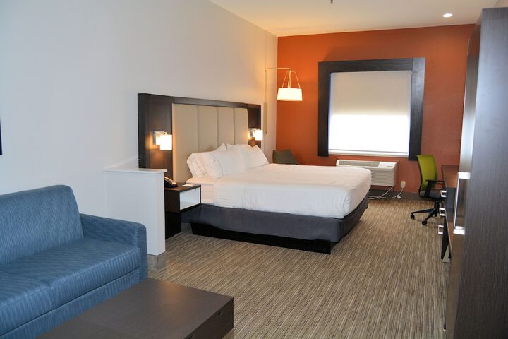 Room 18 of 55