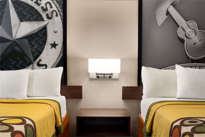 Room 39 of 57