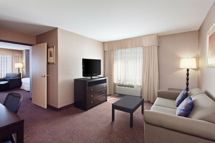 Room 14 of 39