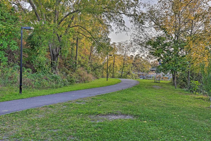 Newly Renovated Penn Yan Apartment 1 Mi to Lake!