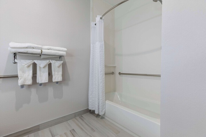 Room 14 of 29
