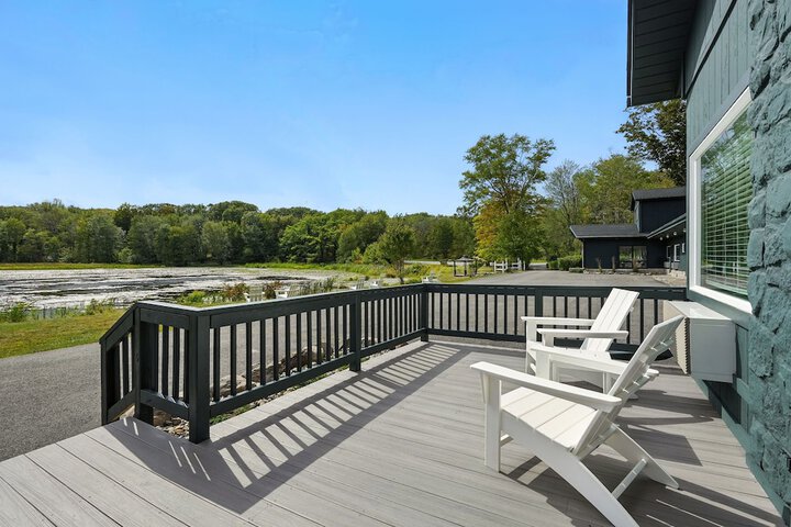 Lakelyn Lodge