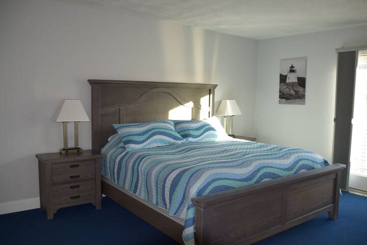 Room 52 of 69
