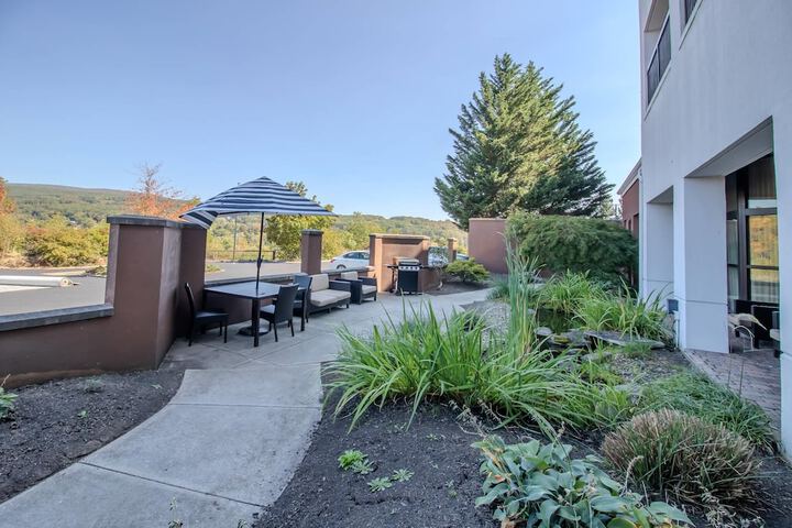 Country Inn & Suites by Radisson Convention Center