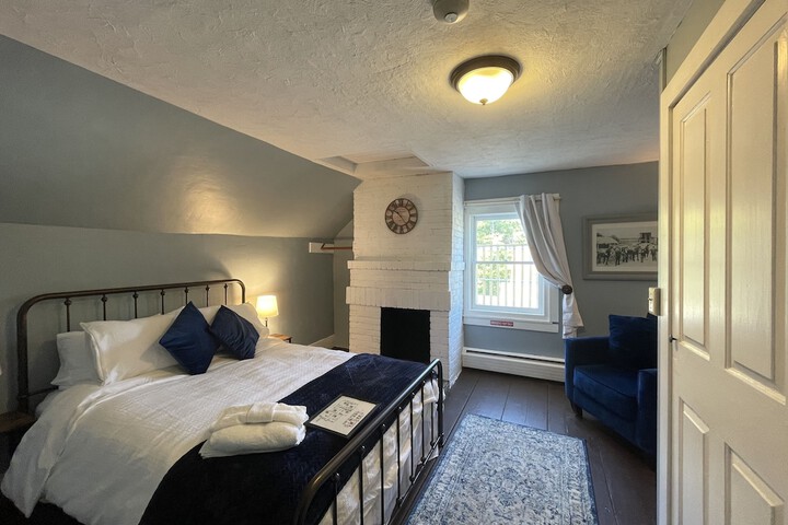 Stone Hearth Inn and Eatery