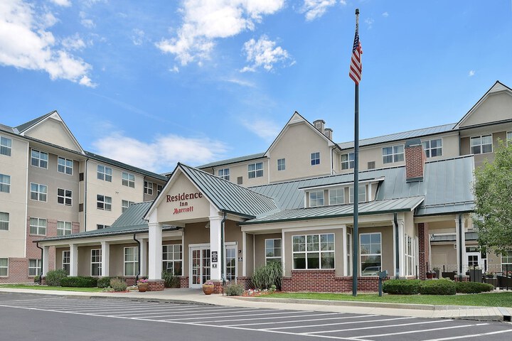 Hotel 2 of 50