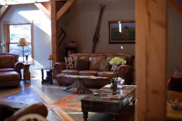 BLACK BEAR INN