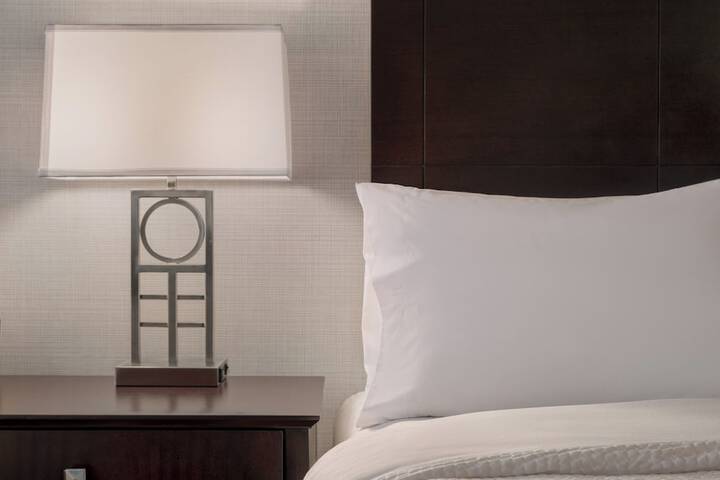 Garner Hotel Wadsworth by IHG