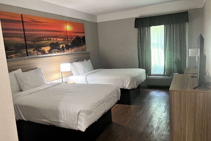 Room 27 of 33