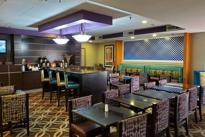 Breakfast/Coffee Service 53 of 59