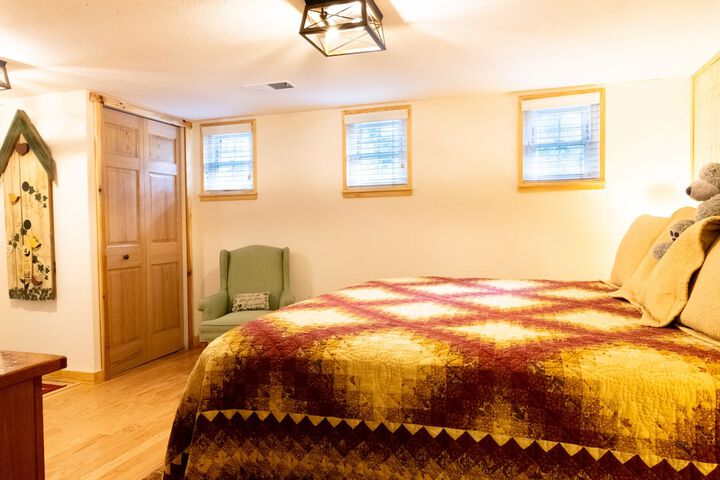 Room 76 of 154