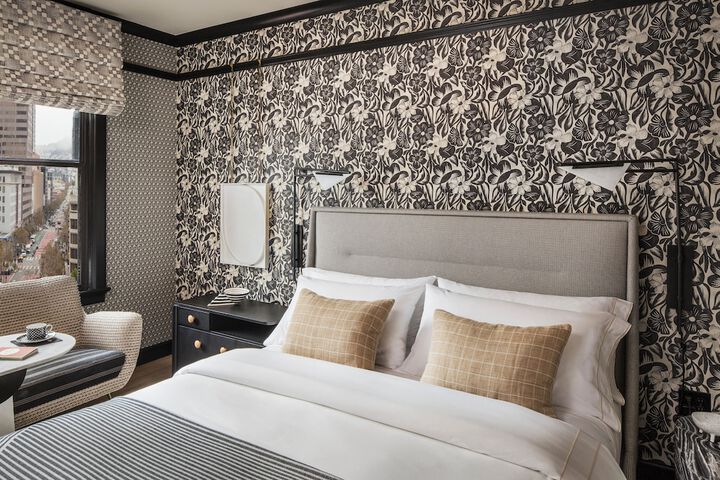 Room 10 of 70