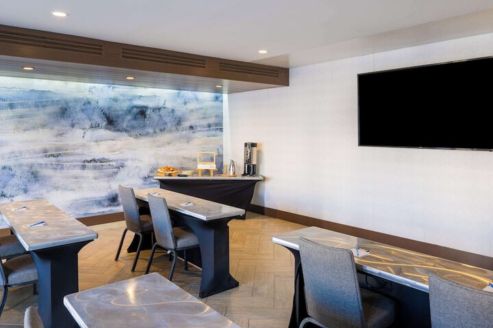 Inn at the Pier Pismo Beach Curio Collection by Hilton