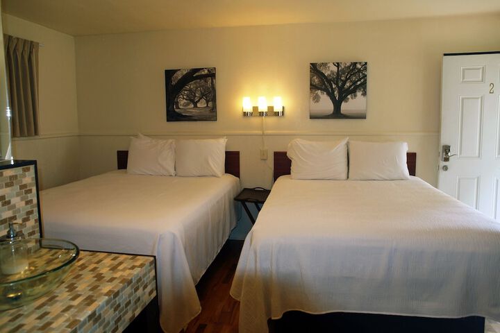 Room 15 of 40