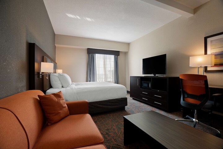 Room 15 of 23