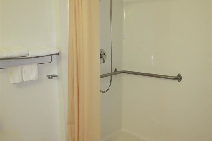 Room 20 of 34