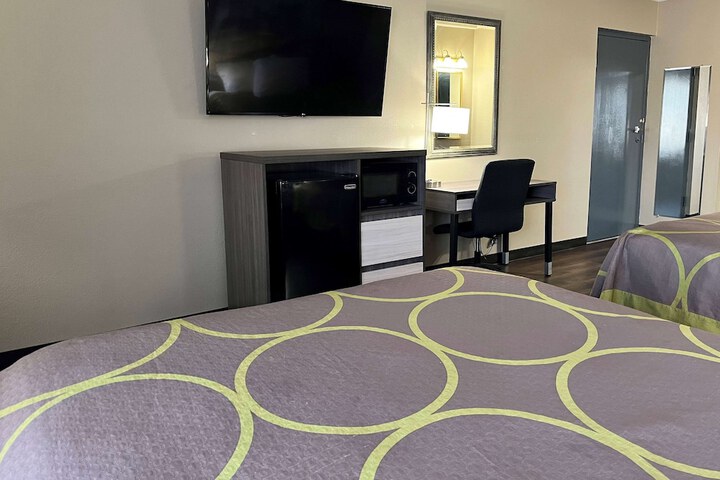 Super 8 by Wyndham Harrison OH