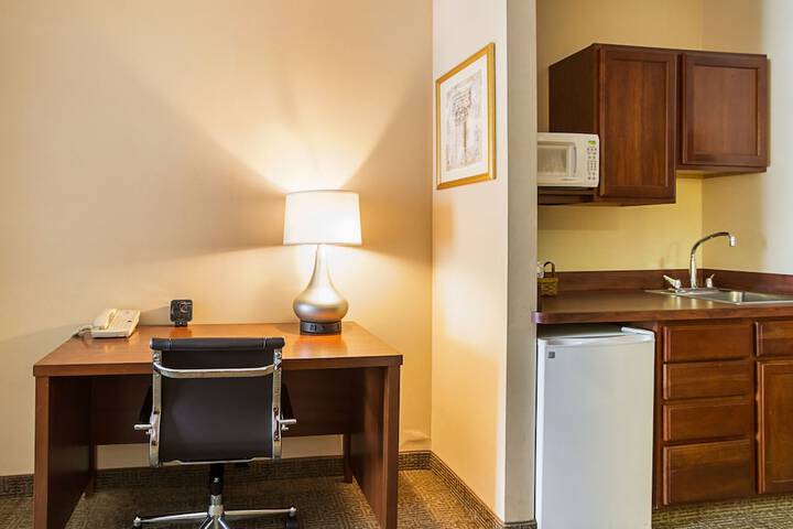 Room 33 of 52