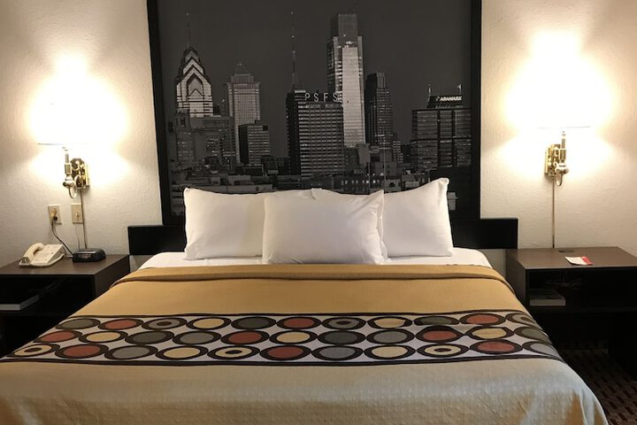 Super 8 by Wyndham Canonsburg / Pittsburgh Area