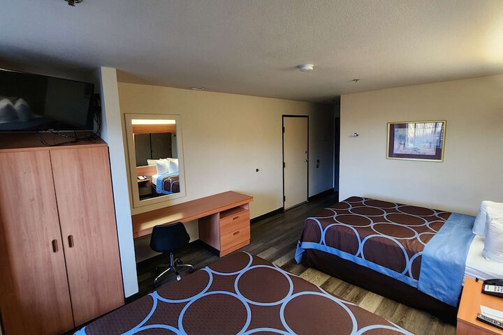 Room 16 of 17