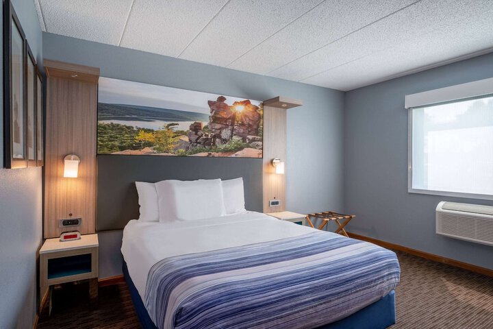 Room 21 of 34