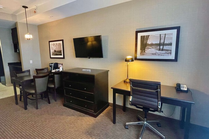 Room 9 of 39