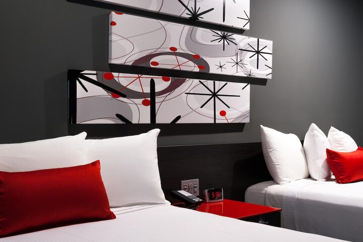 Room 6 of 20