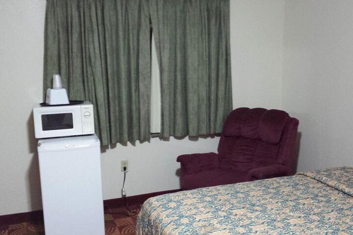 Red Carpet Inn and Suites New Cumberland