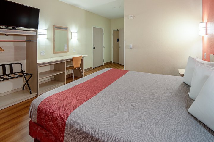 Room 14 of 35