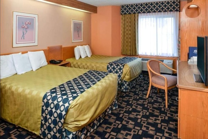 Room 6 of 20