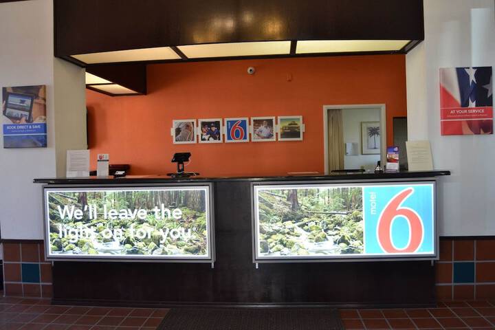 Motel 6 Oakdale CA