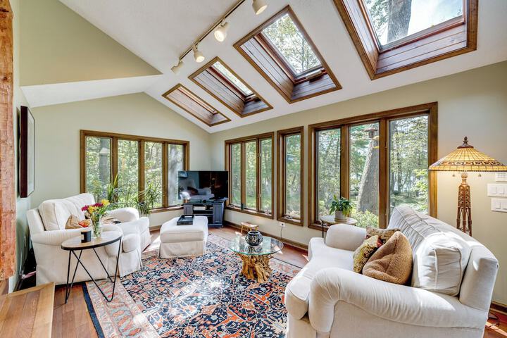 Luxe Poconos Pines Home w / Beach + Amenities!