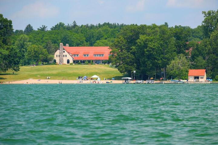 Potawatomi Inn & Cabins