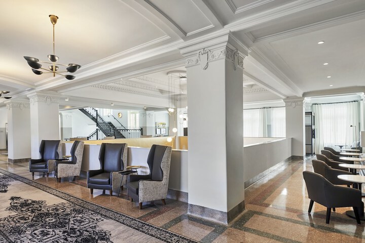 Hotel Interior 8 of 41