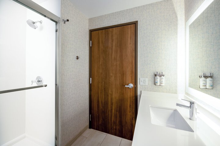 Holiday Inn Express & Suites Gilbert Mesa Gateway Airport by IHG
