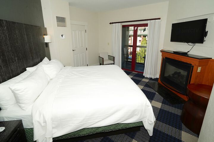 Heavenly Village Condos - Grand Residence