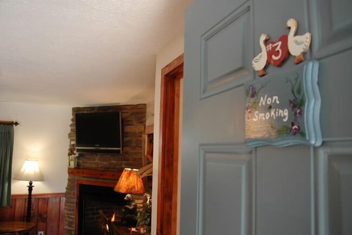 Room 19 of 191