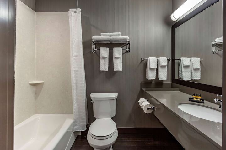Room 21 of 49