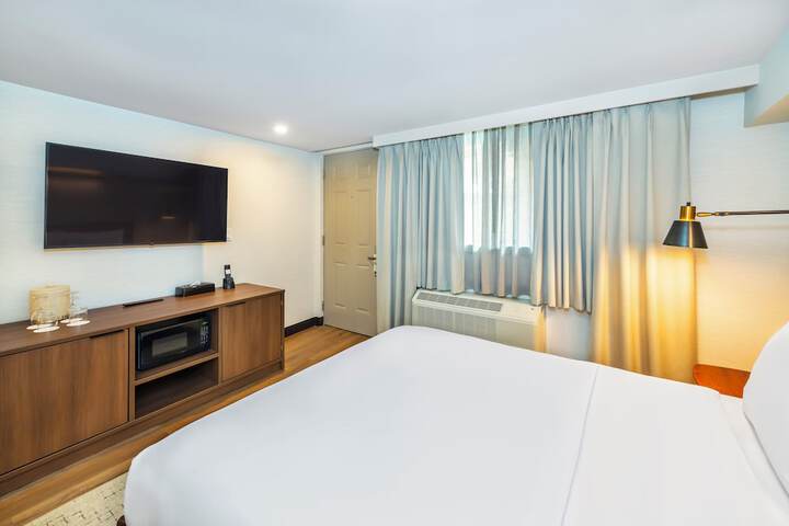 Room 75 of 92