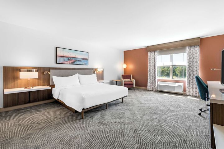Room 27 of 73