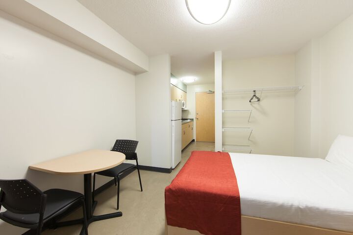 Room 62 of 80