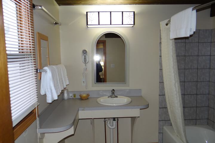 Room 46 of 116