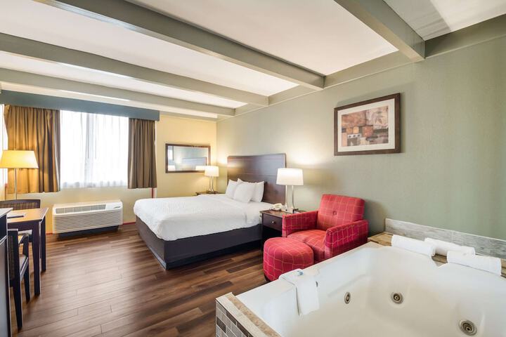 Room 44 of 52