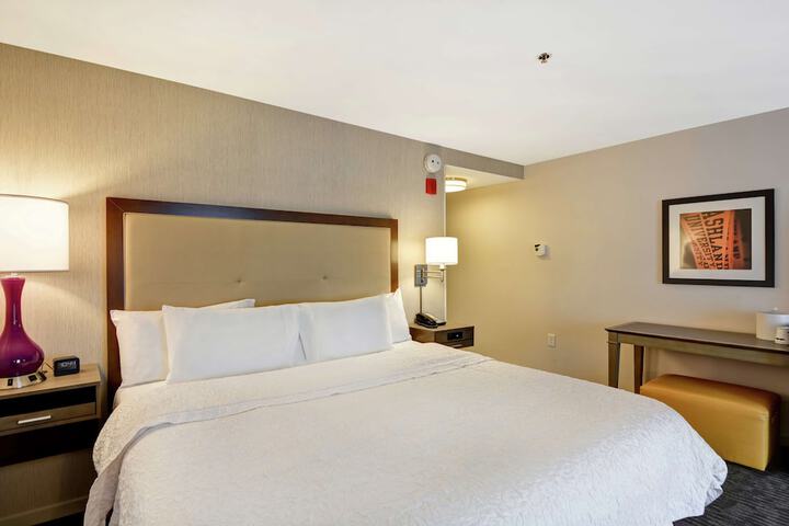Hampton Inn & Suites Ashland