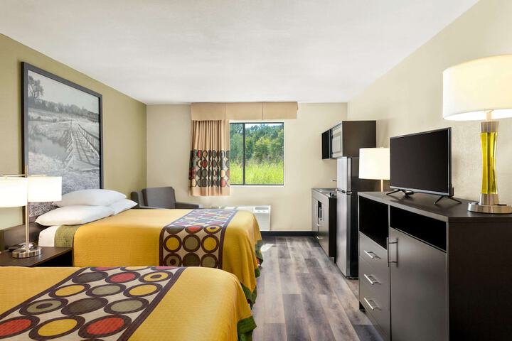 Room 18 of 29