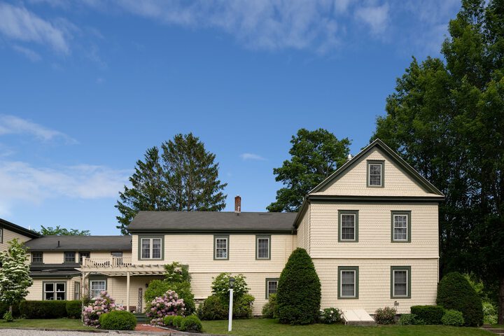 1802 House Bed and Breakfast