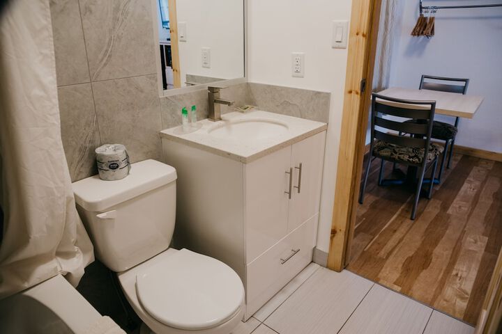 Room 12 of 63