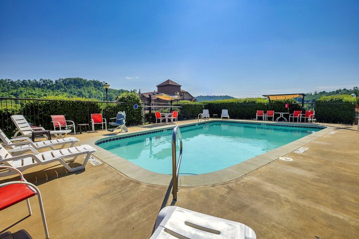 Pool 9 of 45