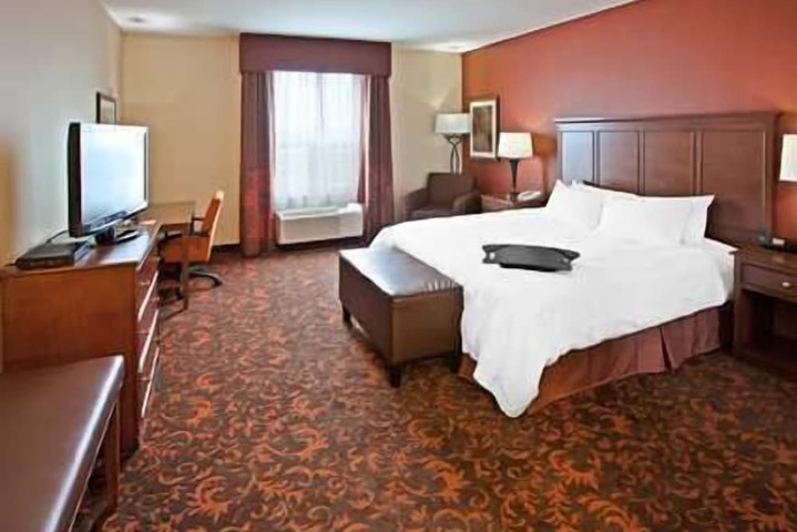 Room 11 of 36