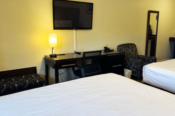 Riviera Inn and Suites 1000 Islands